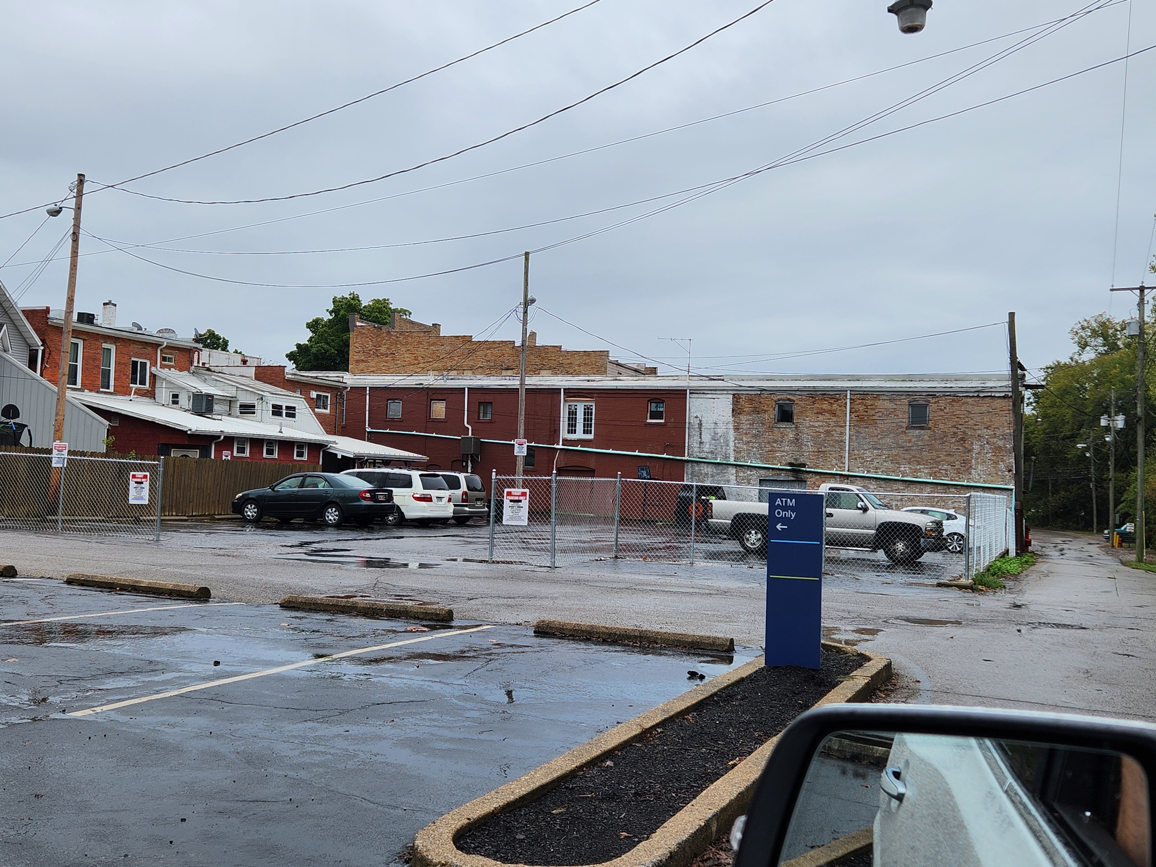 41-55 S. Main St. Residential/Commercial units in Utica, OH